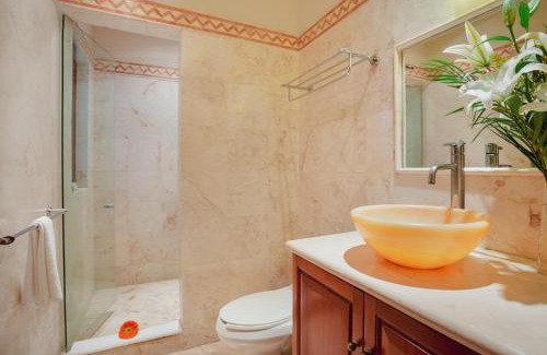 Downtown Hotel | Porto Playa Condo Hotel and Beach Club