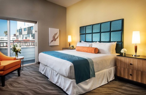 Little Italy Hotel | Porto Vista Hotel Downtown