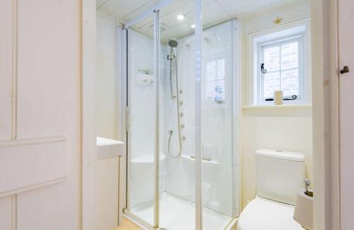 Deal House | Portobello Court