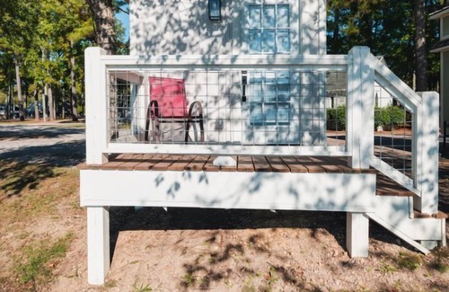Gadsden Cottage | Portofino at River Rocks Landing