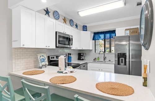 West Panama City Beach Condo | Portside Resort – Pet Friendly by Panhandle Getaways