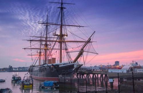 Portsmouth Apartment | Portsmouth 3 Bedroom Getaway, sleeps 6