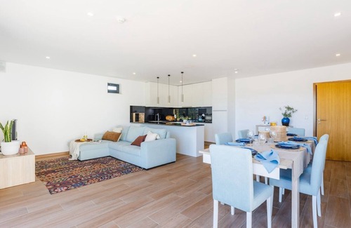 Montaria House | Portugal Active Montaria Lodge