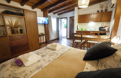 Mendoza City Center Bed & Breakfast | Posada de Rosas