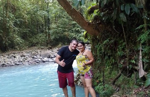 Katira Apartment | posada familiar rio celeste vista río celeste