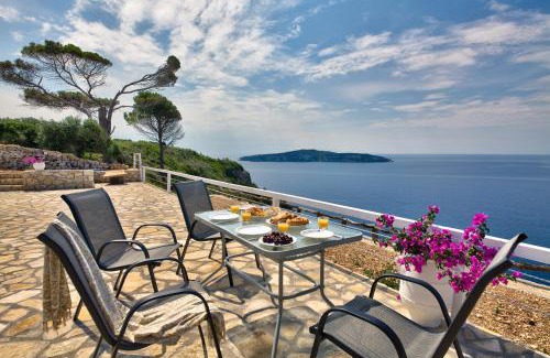 Karpenisi Apartment | Poseidon's Nest