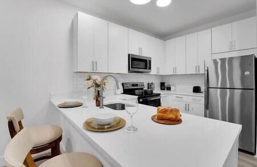 Union Apartment | Posh Living cozy condo