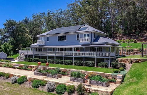 Berry House | Possum Gully Lodge - Stay 2 Nights, Get the 3rd Night Free