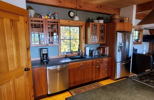 Morrisville House | Post and Beam - Spectacular Views and Hot Tub