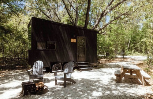 Gilchrist County Cabin | Postcard Cabins Gilchrist Springs
