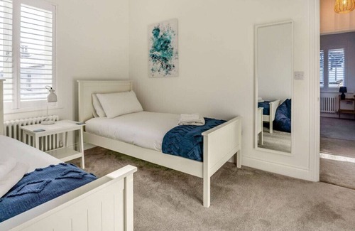 Rottingdean House | Posy Cottage - Three Bedroom House, Sleeps 4