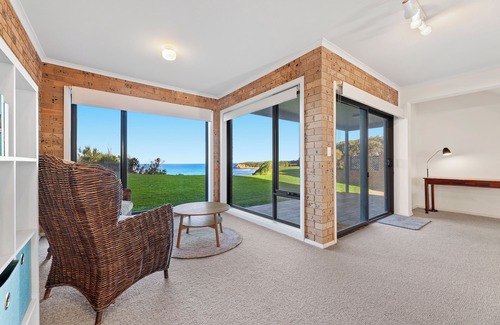 Potato Point House | POTATO GEM-Stunning clifftop views
