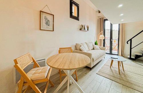 Gambetta Apartment | Potiers - parking, Wifi, 2pers