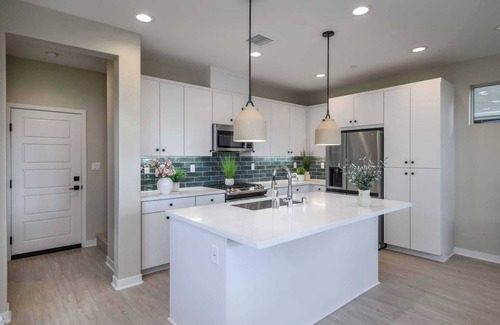 San Juan Capistrano House | Potter Way Starlight #42027