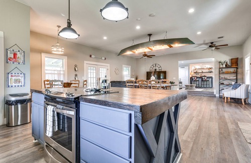 Pottsboro House | Pottsboro Home w/Patio & Grill ~ 1 Mi to Lake!