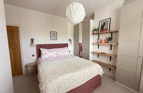Malvern House | Pound Bank