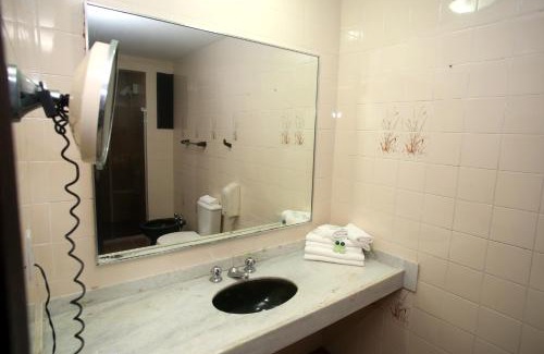 Florianopolis Hotel | Pousada Cabanas da Praia Mole