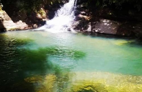 Luminarias Hotel | Pousada Cachoeira Esmeralda