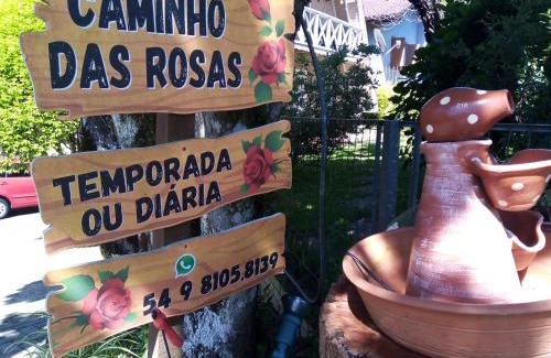 Carniel House | Pousada Caminho das Rosas-Gramado-temporada ou diária