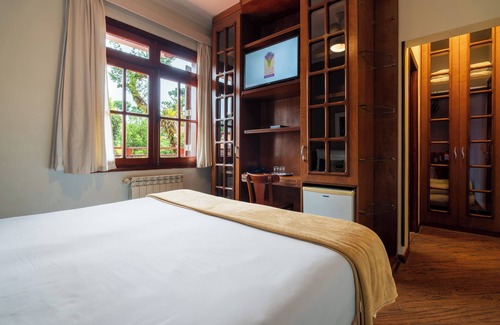 Vila Inglesa Hotel | Pousada Campos De Provence