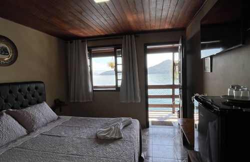 Praia de Aracatiba Hotel | Pousada Convés Ilha Grande