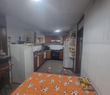 Tres de Outubro House | Pousada da Lilian