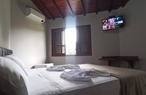 Capitolio Hotel | Pousada e camping Recanto da praia