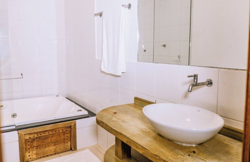 Rio Tavares Hotel | Pousada Hi Adventure