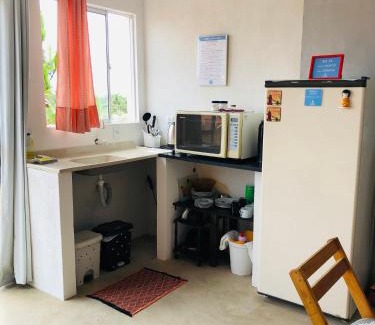 Nossa Senhora de Fatima House | Pousada LUGAR - Quarto CORAL familiar e tranquilo
