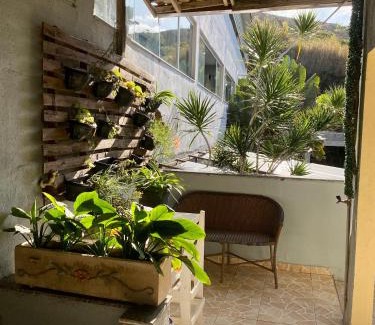 Baixo Grande House | Pousada Raízes