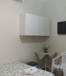 Londrina Hotel | Pousada Santos 4, kitnet confortável com ar condicionado