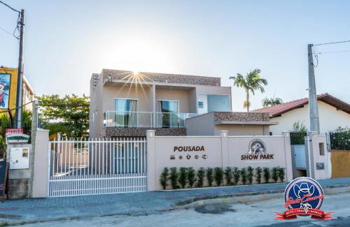 Praia da Armacao do Itapocoroi Hotel | Pousada Show Park