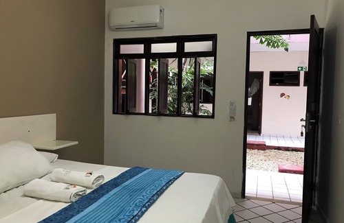 Praia do Frances Hotel | POUSADA VERDES MARES