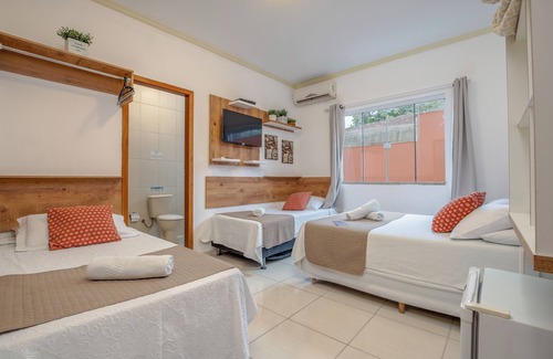 Praia da Armacao do Itapocoroi Hotel | Pousada Villa D'Ouro