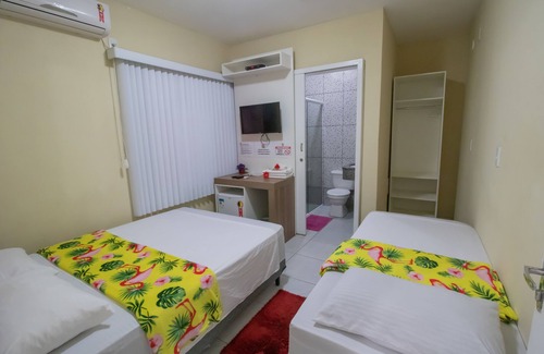 Praia da Armacao do Itapocoroi Hotel | Pousada Vovó Dilma