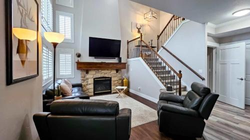 Eden House | Powder Mountain Views & Golfing Pool Game Room Sauna