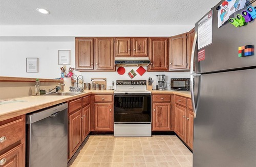 Sunday River Area House | Powder Ridge Townhouse 33 | 3 Bed, 2.5 Bath