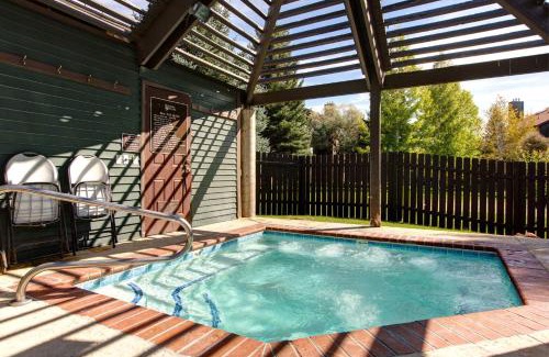 Kimball Junction Apartment | Powderwood Condos 7B by Moose Management