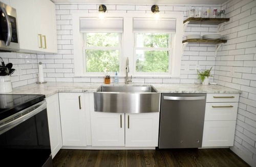 Candler Cottage | Power & No Water W/Wi-Fi