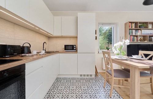 Grunwald Apartment | Poznan Apartment With Garden by Renters