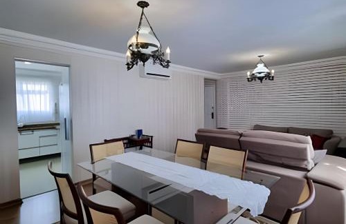 Alto da Gloria Apartment | Prédio próximo ao estádio Couto Pereira