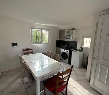 Le Blanc-Mesnil Apartment | PR2e