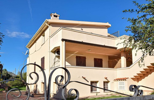 San Giovanni Apartment | Practical and rustic apartment with large terrace and sea view in San Giovanni di Posada.