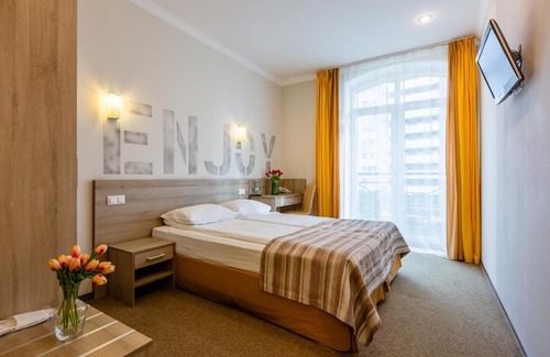 Darnyckyj Hotel | PracticOtel by Apgrade