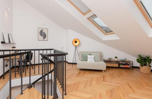 Nowa Praga Apartment | Praga Duplex Apartment Premium Warsaw by Renters Prestige