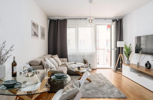 Nusle Apartment | Prague Days - Bright Apartment - Balcony - Private Parking