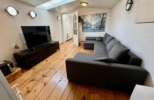 Holesovice Boat Rental | Prague on Boat, Privat Pier, Free Parking