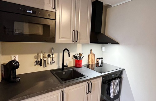 Leirvik Apartment | Praktisk og Koselig Leilighet på Stord