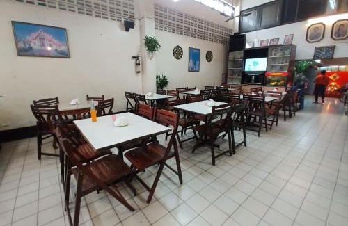 Wat Bowon Niwet Hotel | Prasuri Guest House