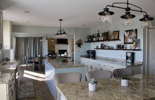 Nancy House | Prather Place, Spacious, Deck And View, Entertaining Basement, Minutes to Marina